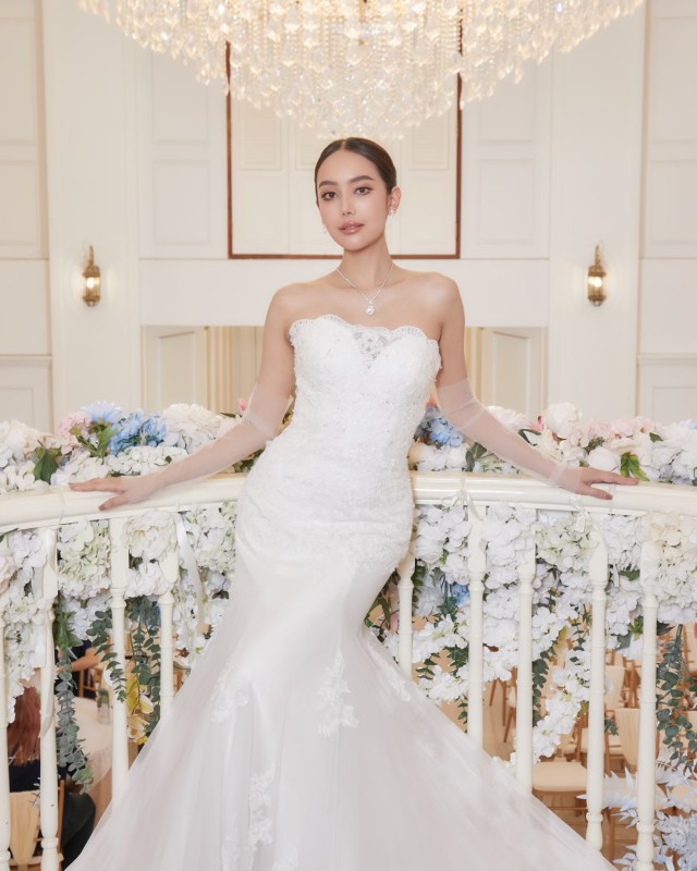 Wedding photo of ถ่ายแบบ and แก็ป ชนกสุดา พุคยาภรณ์